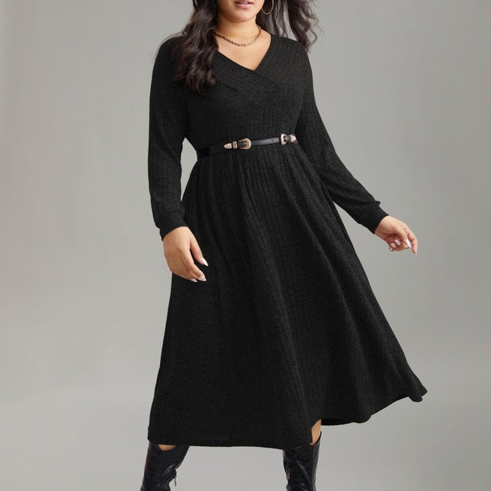 Bloomchic Black Long Sleeve Sweater Dress with Pockets Size 18/20